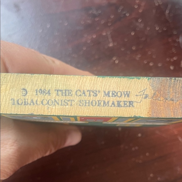 The Cat’s Meow- Tobacconist Shoemaker Decor 1984 - Picture 3 of 3